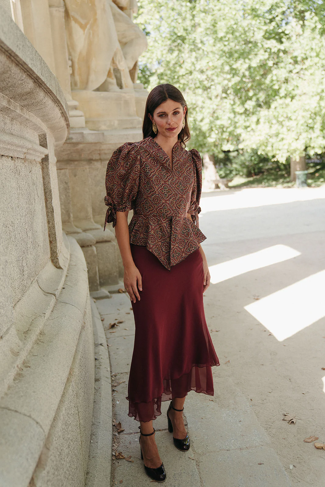 Falda Vino Jardín - Image 4